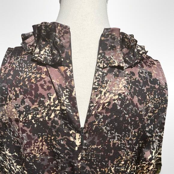 ANN TAYLOR Sleeveless Satin Blouse Ruffle Neck Abstract Print Elegant Top Sz 8 - Picture 5 of 9
